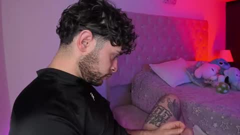 START TRANSMISSION ---- AM COLOMBIA TIME online show from 21, 4, 2026