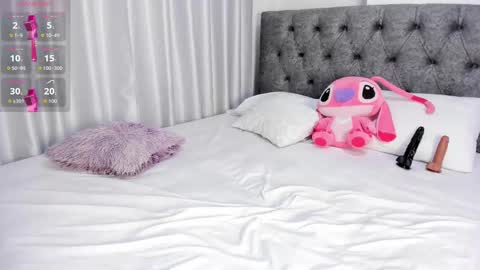 Snapshot of abbyfoxx_ chatting on 22, 9, 2025 Abby online show from 22, 9, 2025