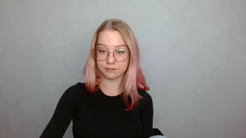 Snapshot of abbymoore__ chatting on 15, 12, 2024 Abby Lovense is active online show from 15, 12, 2024