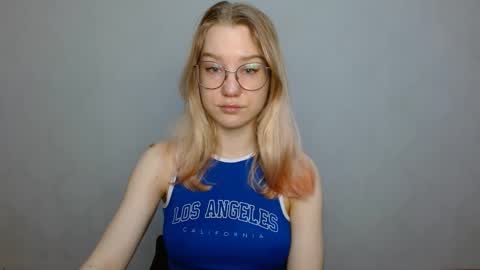 Snapshot of abbymoore__ chatting on 8, 2, 2025 Abby Lovense is active online show from 8, 2, 2025