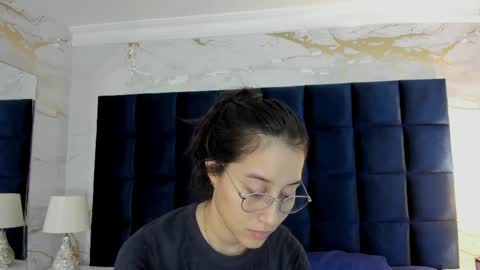 Abigail online show from 10, 4, 2026