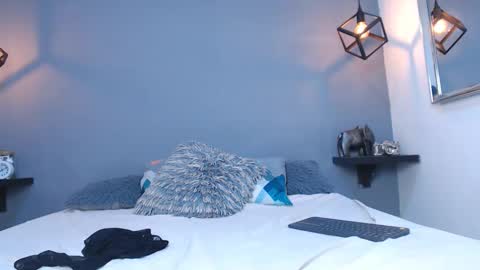 Abigail online show from 12, 2, 2025