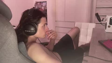 hi  cum in pvt noi extra tip online show from 23, 7, 2026