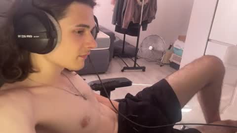 hi  cum in pvt noi extra tip online show from 6, 8, 2026