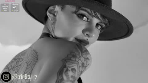 Snapshot of abril__colen chatting on 1, 12, 2024 April online show from 1, 12, 2024