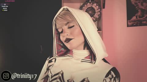 Snapshot of abril__colen chatting on 3, 12, 2024 April online show from 3, 12, 2024