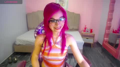 abril_ch_ online show from 19, 9, 2025