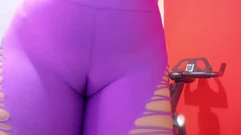 Abril jones online show from 29, 1, 2025