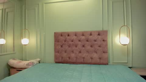 Abril jones online show from 4, 2, 2025