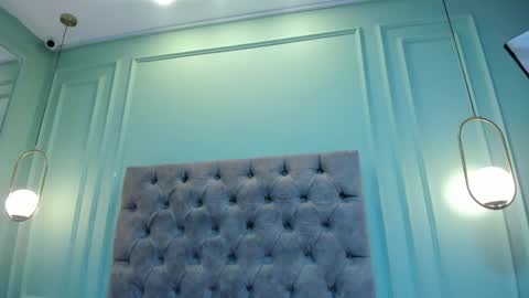 Abril jones online show from 7, 2, 2025