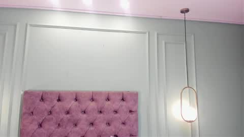 Abril jones online show from 23, 2, 2025