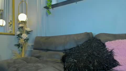 Abril jones online show from 15, 10, 2025