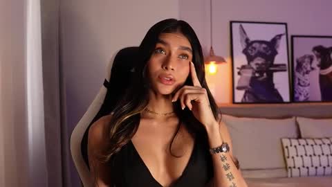 Snapshot of abril_w18 chatting on 5, 12, 2025 My name is Alexa. Please say hello I like to chat with you. If you have requests please use tip online show from 5, 12, 2025