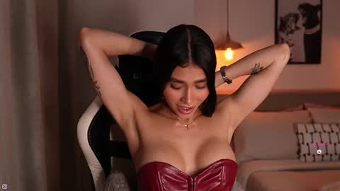 Snapshot of abril_w18 chatting on 19, 12, 2025 My name is Alexa. Please say hello I like to chat with you. If you have requests please use tip online show from 19, 12, 2025