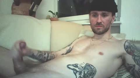 Snapshot of achix2704 chatting on 2, 3, 2026 achix2704 online show from 2, 3, 2026