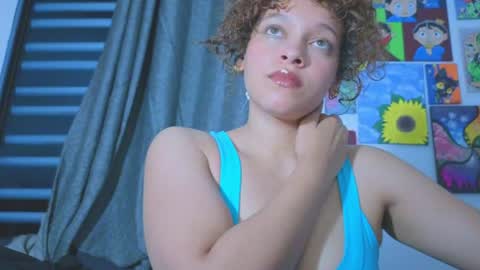 Snapshot of ada_gales_ chatting on 7, 6, 2026 Isa online show from 7, 6, 2026
