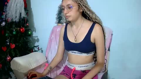 Ada naugthy28 online show from 16, 12, 2025