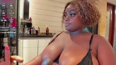 Snapshot of adabenneth chatting on 25, 10, 2025 adabenneth online show from 25, 10, 2025