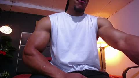 adam_fit19cm online show from 17, 4, 2026