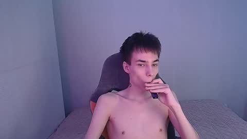 Snapshot of adam_kpoy chatting on 3, 10, 2025 adam kpoy online show from 3, 10, 2025