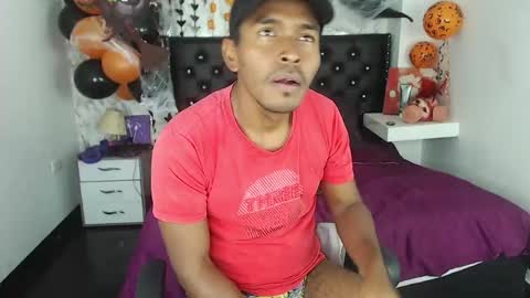 Snapshot of adam_morgan2 chatting on 17, 10, 2025 adam_morgan2 online show from 17, 10, 2025