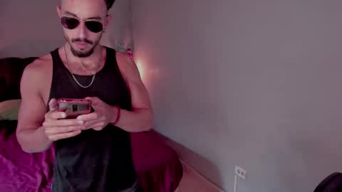 Snapshot of adam_scar chatting on 30, 9, 2025 Hello welcome 3 online show from 30, 9, 2025