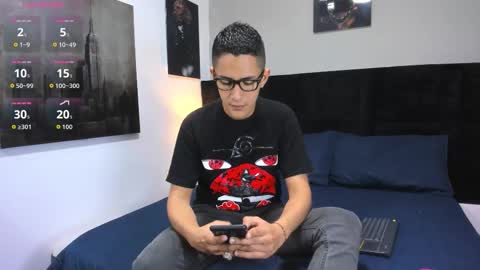 adam_walker_1 online show from 25, 3, 2026