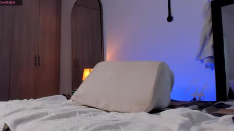 adambrocs1 online show from 16, 11, 2025