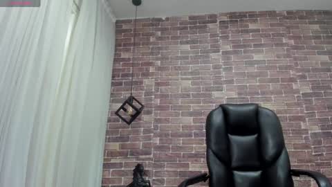 Snapshot of adamcoox chatting on 18, 12, 2024 Adam online show from 18, 12, 2024