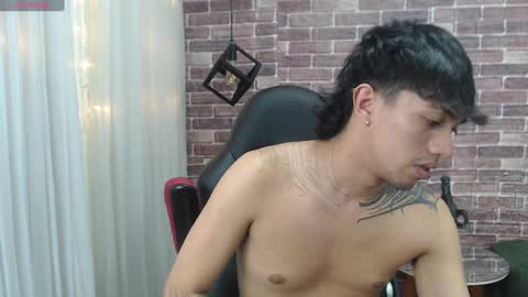 Snapshot of adamcoox chatting on 15, 1, 2025 Adam online show from 15, 1, 2025