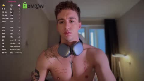 Hi Im Adam Glad to see u here 3 And its my first day online show from 12, 10, 2025