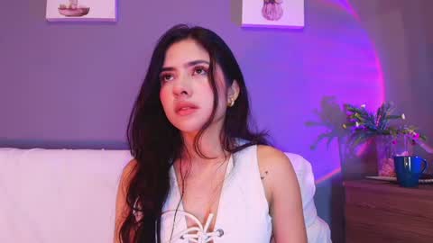  Adara Johnson  online show from 5, 4, 2026