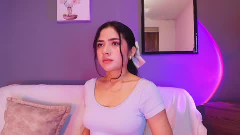  Adara Johnson  online show from 9, 4, 2026