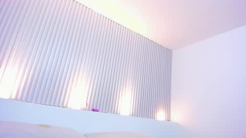 Snapshot of adelaine_brow chatting on 6, 11, 2025 Adelaine Brow online show from 6, 11, 2025