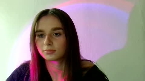 Snapshot of adele_amore chatting on 5, 2, 2025 Adele Amore online show from 5, 2, 2025