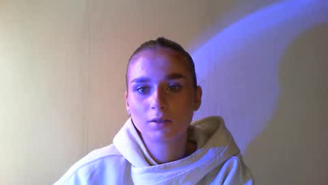 Snapshot of adele_amore chatting on 7, 2, 2025 Adele Amore online show from 7, 2, 2025