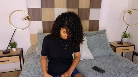 Andrea online show from 24, 1, 2025