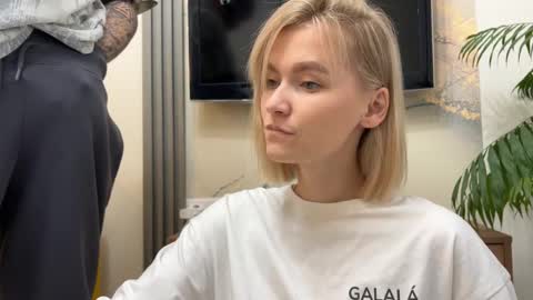 Adele Nick online show from 2, 11, 2025