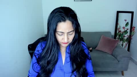 Carolina online show from 11, 9, 2025