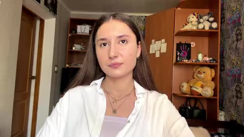 Poly online show from 13, 4, 2026