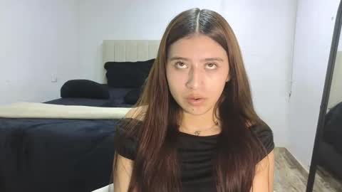Snapshot of adelein_foxxx chatting on 21, 10, 2025 adellein foxx online show from 21, 10, 2025