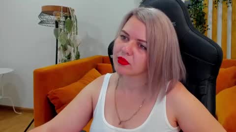 AdeleRavelle online show from 9, 7, 2026