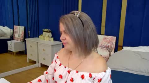 AdeleRavelle online show from 5, 8, 2026