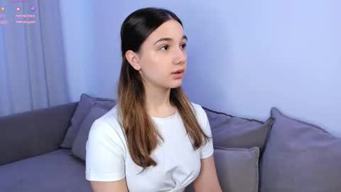 Snapshot of adelexx_zll chatting on 4, 2, 2026 adelexx_zll online show from 4, 2, 2026