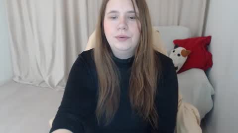 Snapshot of adelinalawson chatting on 8, 3, 2025 adelinalawson online show from 8, 3, 2025