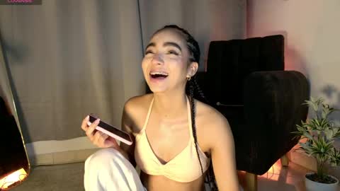 ADELINE online show from 19, 4, 2026