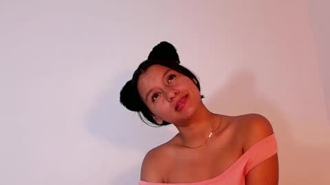 Adelle online show from 29, 1, 2025