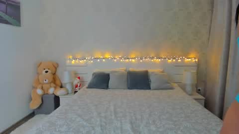 Snapshot of adellegirl chatting on 9, 12, 2024 adellegirl online show from 9, 12, 2024