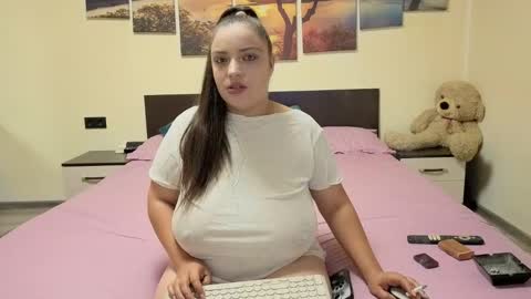 Snapshot of adellineee chatting on 31, 5, 2026 Adellineee online show from 31, 5, 2026