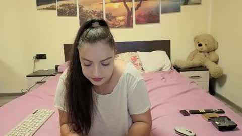 Snapshot of adellineee chatting on 10, 6, 2026 Adellineee online show from 10, 6, 2026